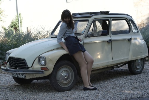 Me and my first car! It’s so so cute and i feel like i've just stepped out of a 60’s movie when i’m in it. It’s older than me, and it’s in a bit of a state (we got it for next to nothing from a client of my dad’s)