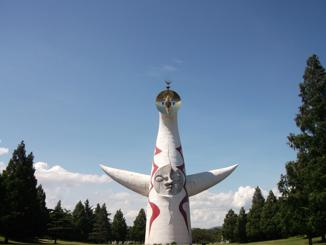 xinvictusmaneo:  太陽の塔、　万博記念公園 Tower of the Sun, Banpaku Memorial