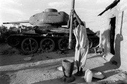 Province of Cuando Cubango, Menongue, Angola photo by Didier Ruef, 2000