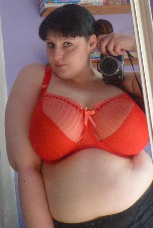 rock-a-belly:  bbw-girls:  onlycutechubbygirls:  ♥♥♥♥ 