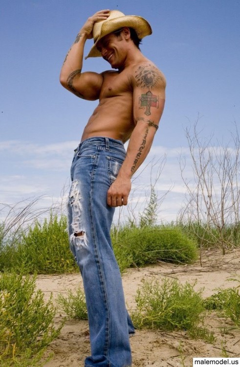 Porn Hot Model Bobby Momenteller, from @MaleModelPhotos photos