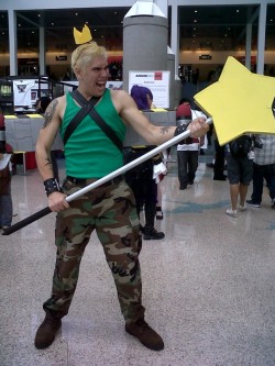 acexlove:  wotcher-doctor:  kuakusi:  statusquo-o-o:  turntechpothead:  starlighticelake:  fully-charged:  laser-beam-laser-beam:  sashinfawkes:  Jorgen Von Strangle from Fairly Odd Parents at Anime Expo  best cosplay ever everyone go home  the crownthe