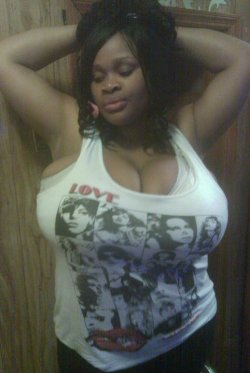 lovethemblacktitties:  Girl got some big titties