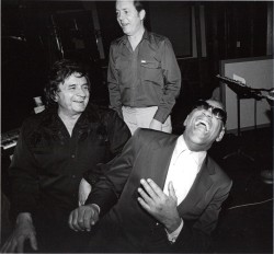 awesomepeoplehangingouttogether:  Johnny Cash and Ray Charles 