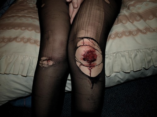 horrorgorewhore: “Did it hurt when you fell from heaven?”“No, but I scraped my kne
