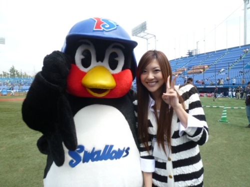 肩さんこと山岸舞彩キャスター(24)の超ミニスカに「けしからん」の声殺到 RIDE THE WAVE 2ch