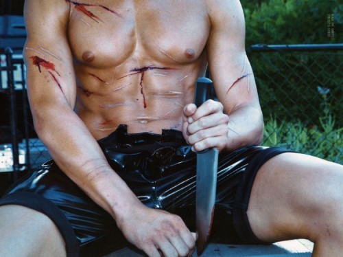 stickynest:  (via Games & Restrictions by Steven Klein | Homotography) 