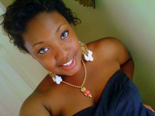 fuckyeahblackbeauties:  www.my-sharineamour.tumblr.com 