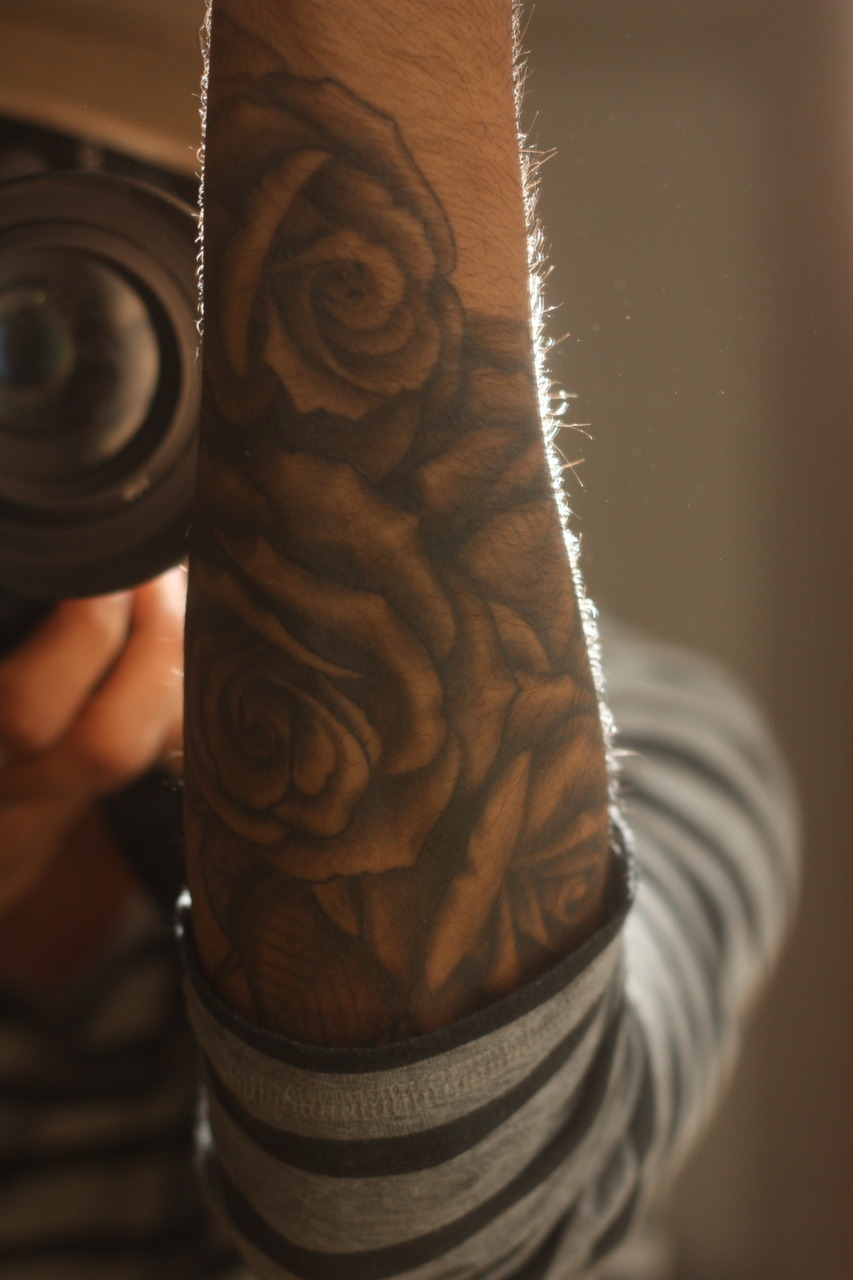 fuckyeahtattoos:  My unfinished half sleeve of black roses. Done by Max Shoburg @