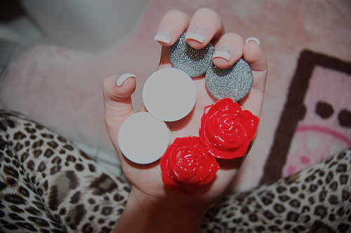 smydchandler:  dingyfeathers:  I don’t wear the glitter ones anymore, but they’re so cute. the white ones are my next size :)  you always have the cutest stuff omg   GORGEOUS.