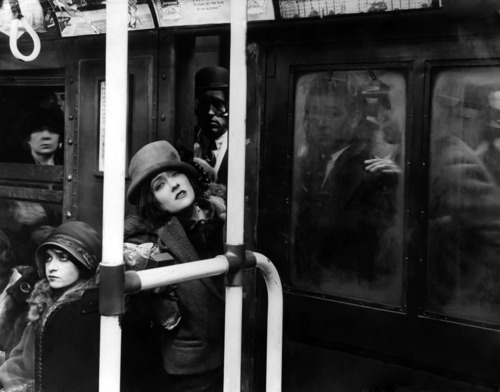 beyondtherocks:  Gloria Swanson in Manhandled (1924). 