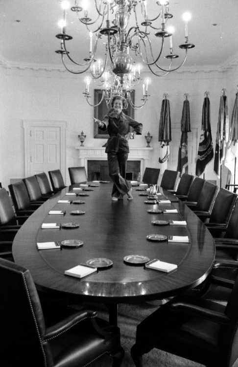 thefabulousthomasj:  idroolinmysleep:  David Hume Kennerly | First Lady Betty Ford dances on the Cabinet Room table, January 19, 1977 There’s a neat back story to this shot at Iconic Photos.  Rest in peace, Betty Ford. You and the husband were one of