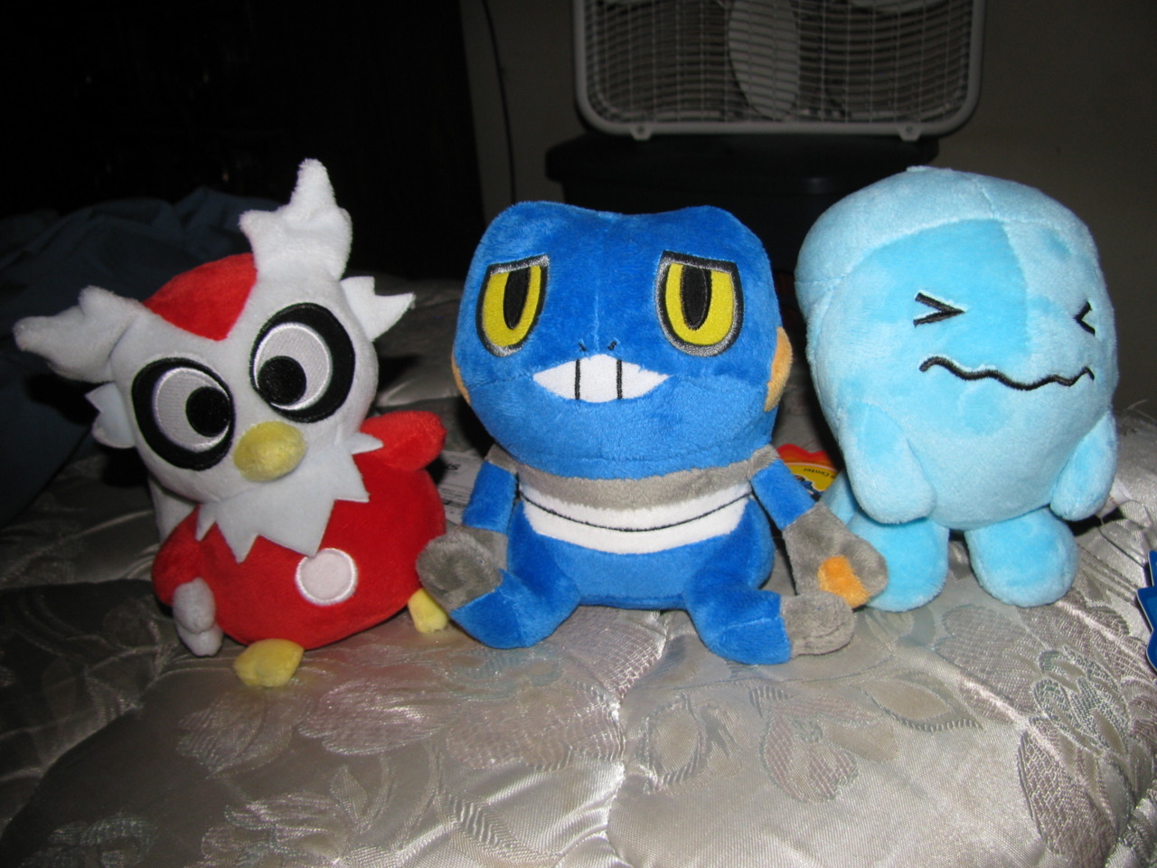 some more new babbies arrived!! i wonder how many pokedolls i have now