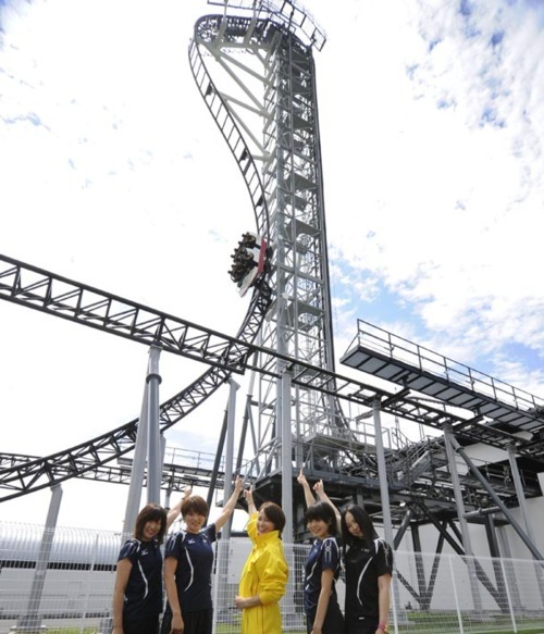 thedailywhat:Ridiculous Roller Coaster of the Day: Opening this month at the Fuji-Q Highland amuseme