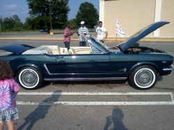 65’ Ford mustang, convertible top,