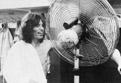 twinkjaredarchived-blog: Mick Jagger hangs