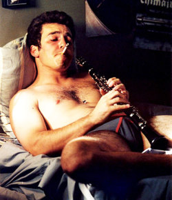 sickmainstreamdream:  Needed this picture of Fred Savage on my wall. 