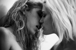 lipsticklesbians.tumblr.com post 17195707074