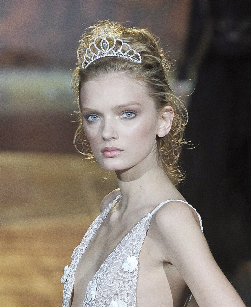 Porn Pics Lily Donaldson at Roberto Cavalli Fall 2008