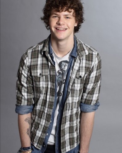 i absolutely adore this picture of Jay <3