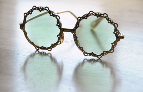 glitzcouture:Vintage Mint tinted glasses. <3COULD be bought on etsy. but now they’re sold ofc! :(