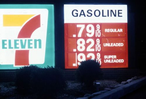 fuckyeah1990s:  Are these gas prices in the 90s?  let’s go back in time and buy a lifetime supply of gas!