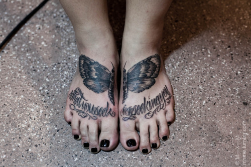 fuckyeahtattoos:  done by m-x-m 