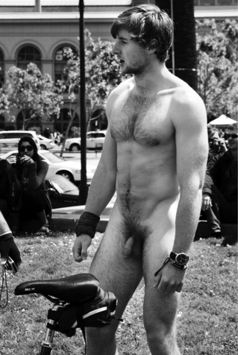 iheartcockz.tumblr.com/post/7534054694/