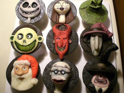 disneycakes:  nightmare before christmas character cupcakes (by MonnsterCakes) 