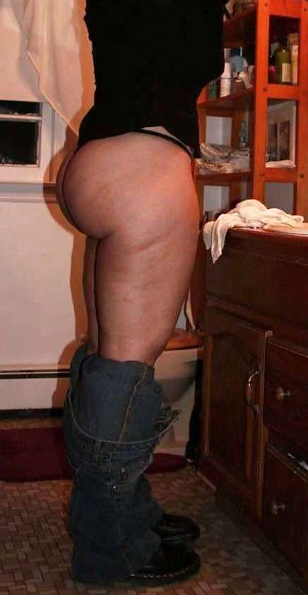 iseebigbooty:  Phat azz 