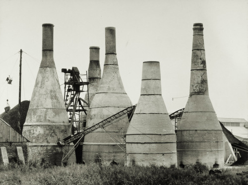 Kalköfen Harlingen photo by Bernd & Hilla Becher, 1963