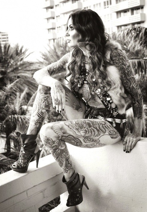 http://exoticaplus.tumblr.com/post/7568273423