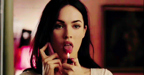 meunomeseusobrenome:   Fico impressionada com a capacidade das piranhas de evoluirem do mar para a terra. Megan Fox  