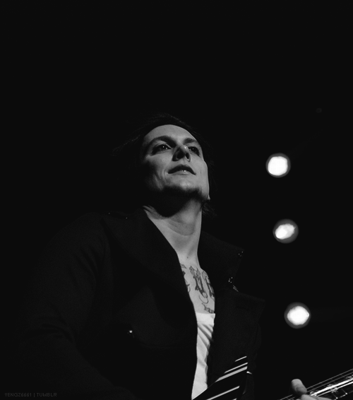 venomousjackassfrommars:Haner your beauty is painful