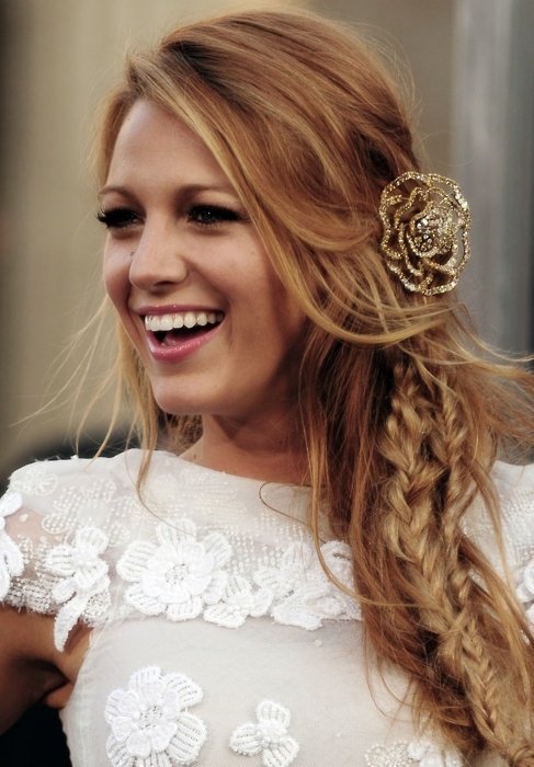 anchorsandseashells:  is it weird that this is my wallpaper for my phone, ye girl crush & inspiration 