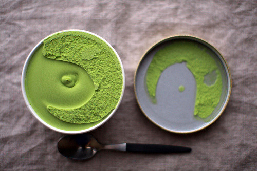 dietcokeandasmoke:  green tea 