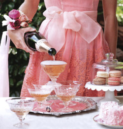 matchbookmag:  &ldquo;Great love affairs start with champagne…&rdquo; -Honore de Balzac  I couldn&rsquo;t agree more…let the bubbly flow! 