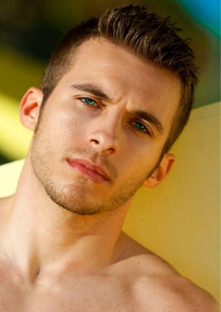 violetcoloredlies:  MICHAEL FITT