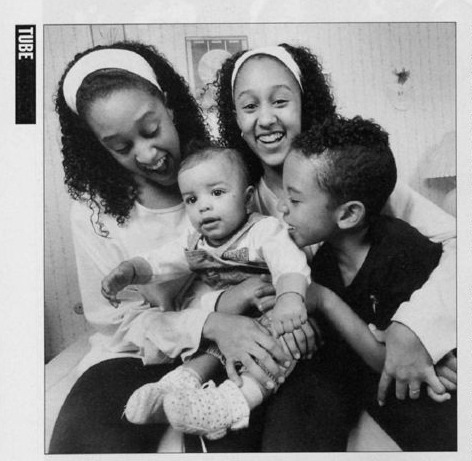 sheajacksonjrr:ayofenty:Awww So Cutee! Tia,Tamera,Tahj & Tavior Mowry!I love this picture