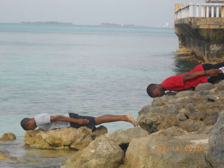 OH SHIT! PLANKING HIT THE ISLANDS!!