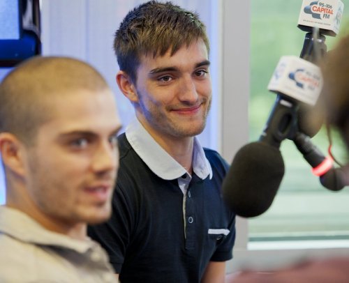 foolishformcfly:  silleloves:  Tom Parker @Capital FM webchat  Tom is absolutely goregeousss!!  i can’t even…oh my…