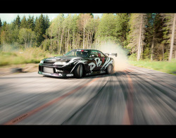 automotivated:    Catch me if you can (by Patrik Karlsson 2002tii) 