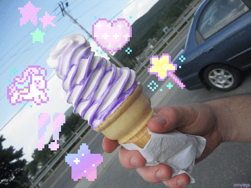 heh, more amazing ice cream my lovely boyfriend bought for me. i love yoouuu  