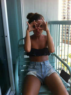 bikinibottms-shortshorts:  HIPSTER BLOG THAT FOLLOWS BACK :D 