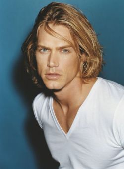 handsomeandblonde:    Jason Lewis  