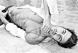 tobeatiger:  Lucas Bernardini (+) by Viveca