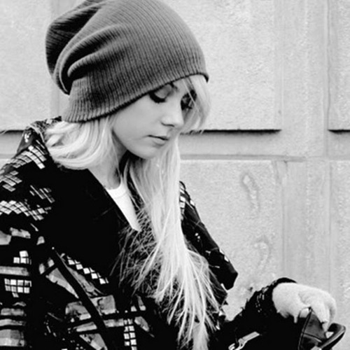 the-supposed-laws-of-physics:  Taylor Momsen 
