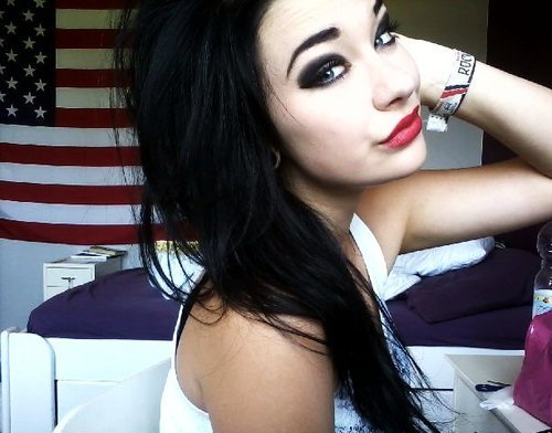 inamortasucksyou:  aww taby on my dash c: &lt;3 