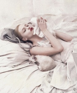 moldavia:  Sasha Pivovarova for Prada S/S 2006 by Steven Meisel 