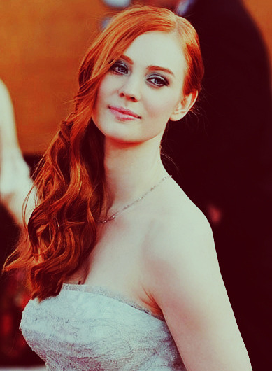 andy-gibb:10 Favorite Redheads: 4. Deborah Ann WollAll that gorgeous red hair…